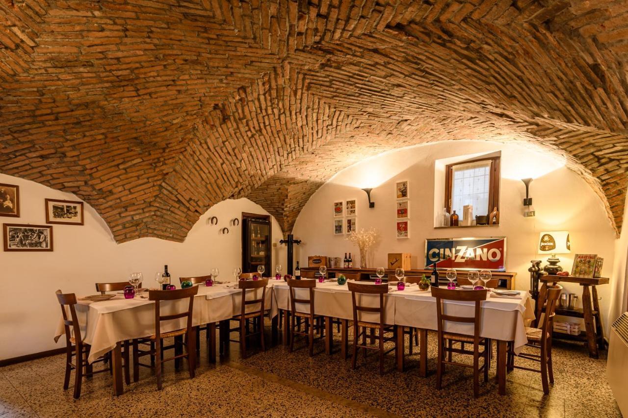 Cazzago San Martino Il Glicine B&B Ristorante المظهر الخارجي الصورة